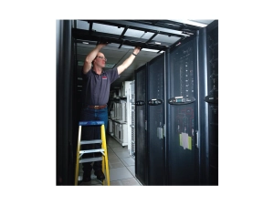APC Scheduled Assembly Service 5X8 - Installation - on-site - 8x5 WASSEM5X8-3R-PX-10