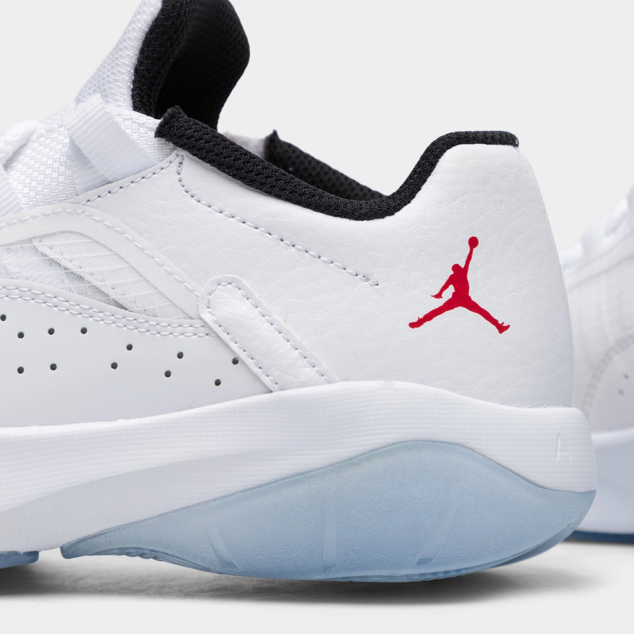 Jordan 11 CMFT Low GS White / Varsity Red - Black