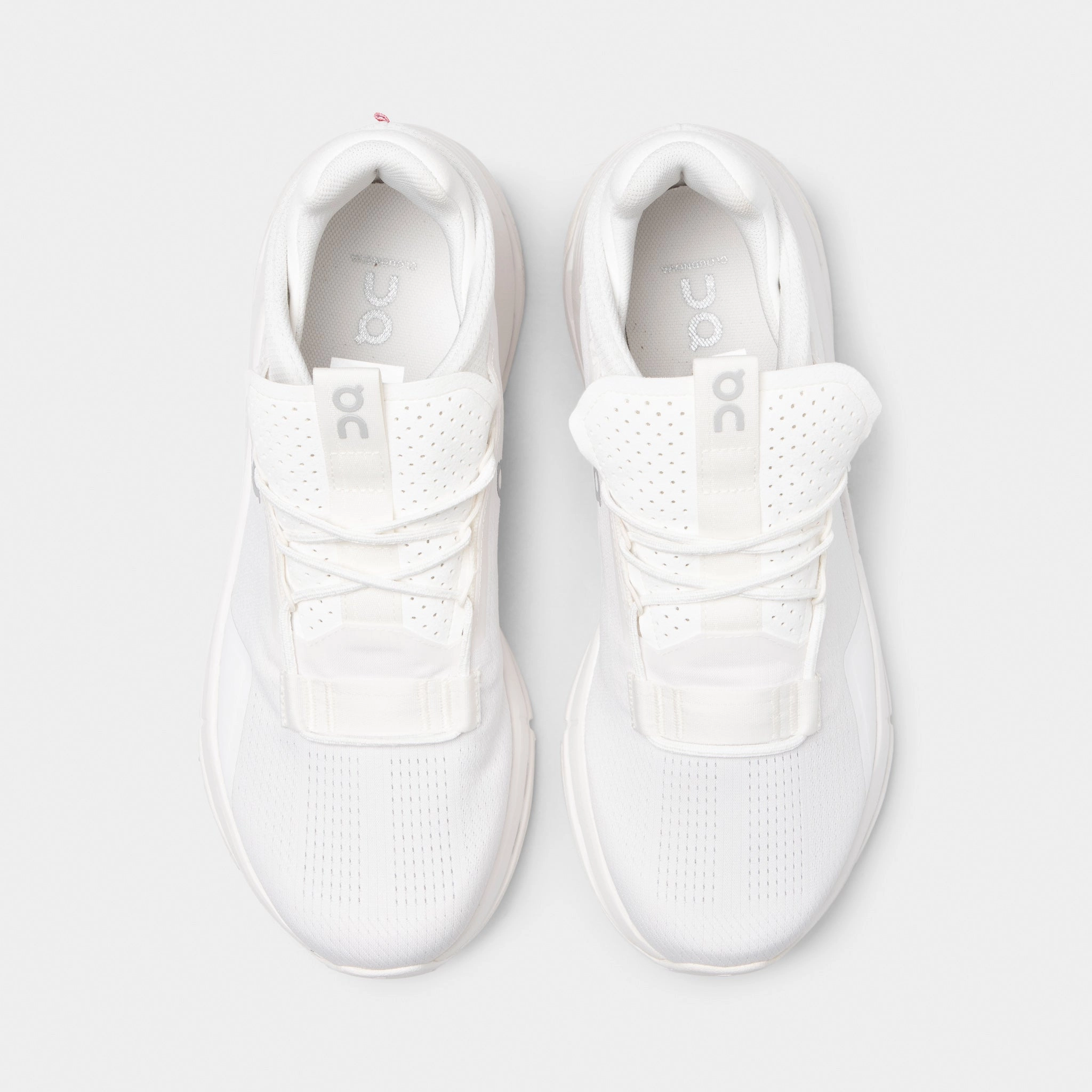 On Cloudnova 2 White / White
