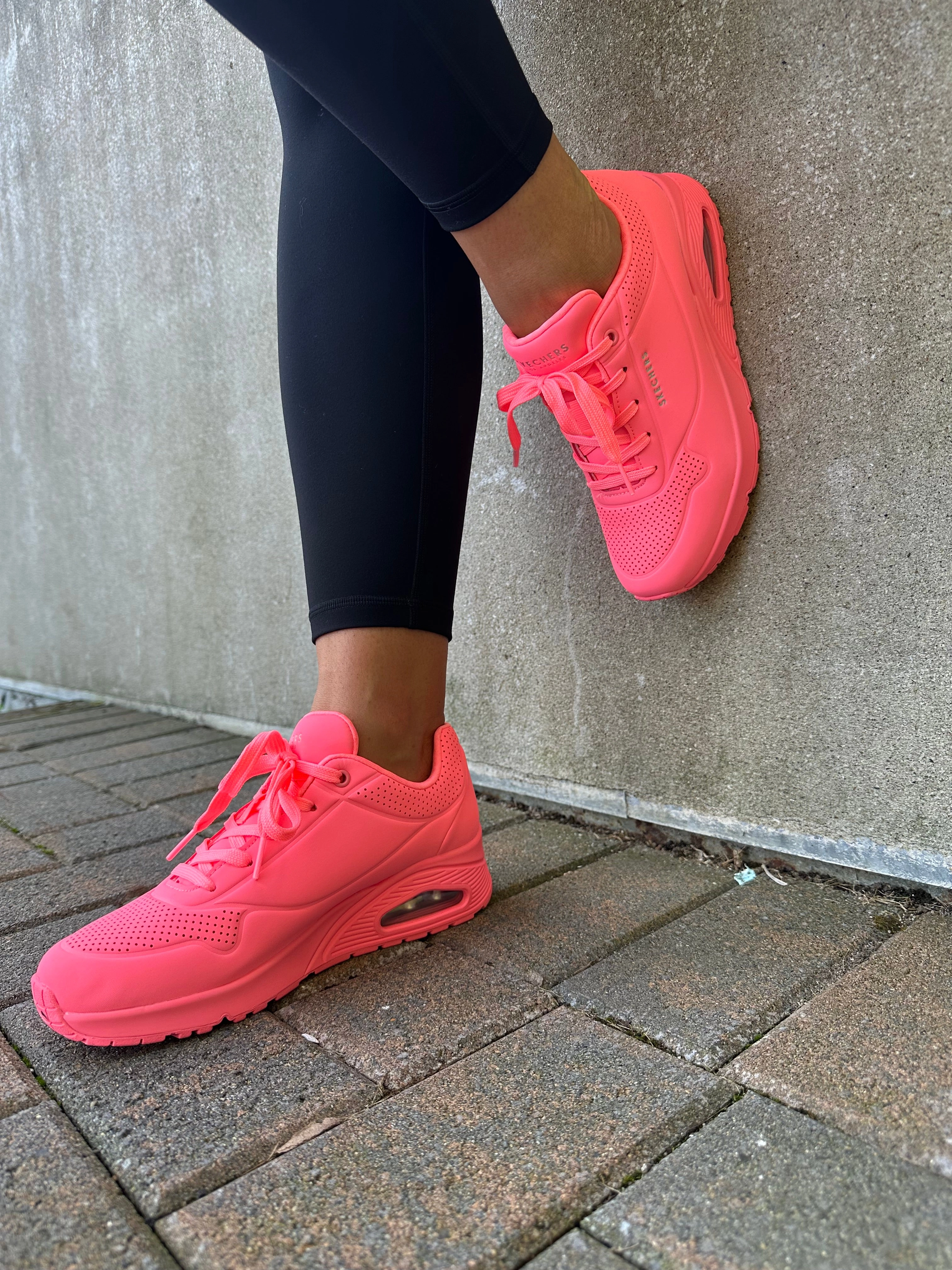 Skechers Uno Stand On Air Coral